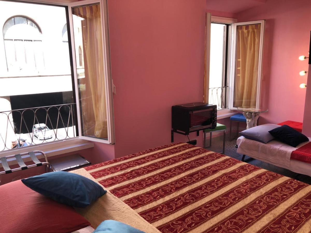 S.P.T. Bed & Breakfast Rome Extérieur photo
