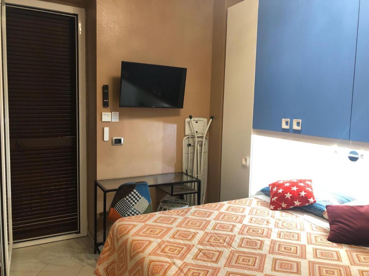 S.P.T. Bed & Breakfast Rome Extérieur photo