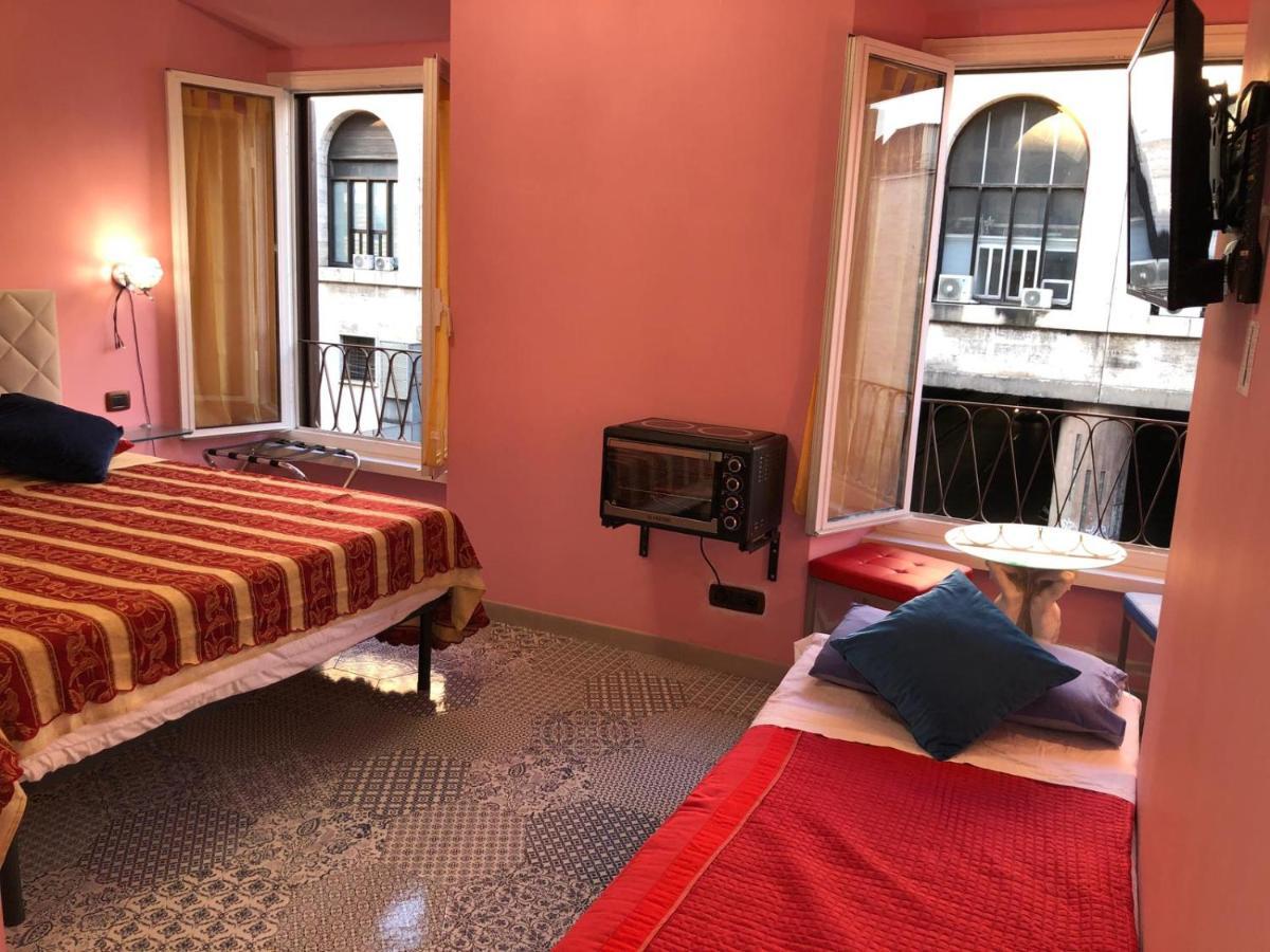 S.P.T. Bed & Breakfast Rome Extérieur photo